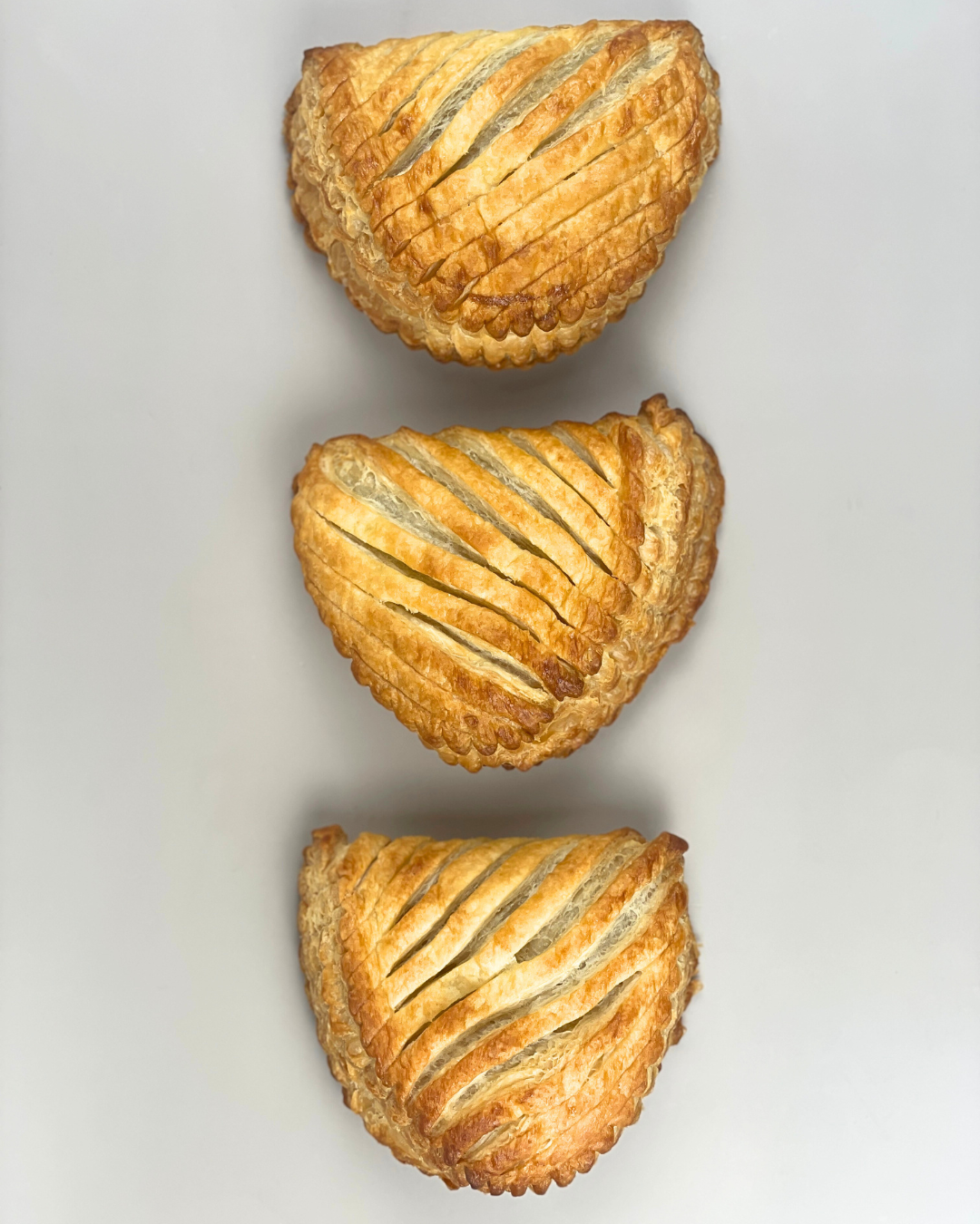 Pack of 3 apple turnover
