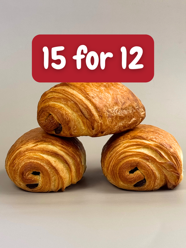 MAXI Value Pack: 15 Chocolate Croissants