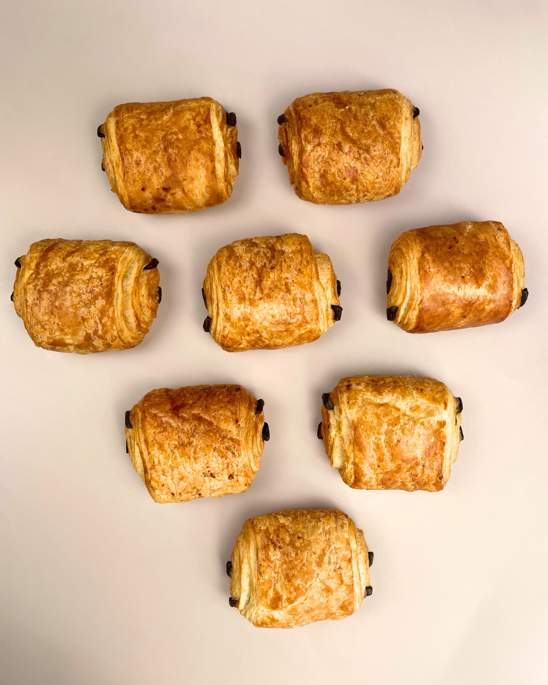 Pack of 8 chocolate croissant bites